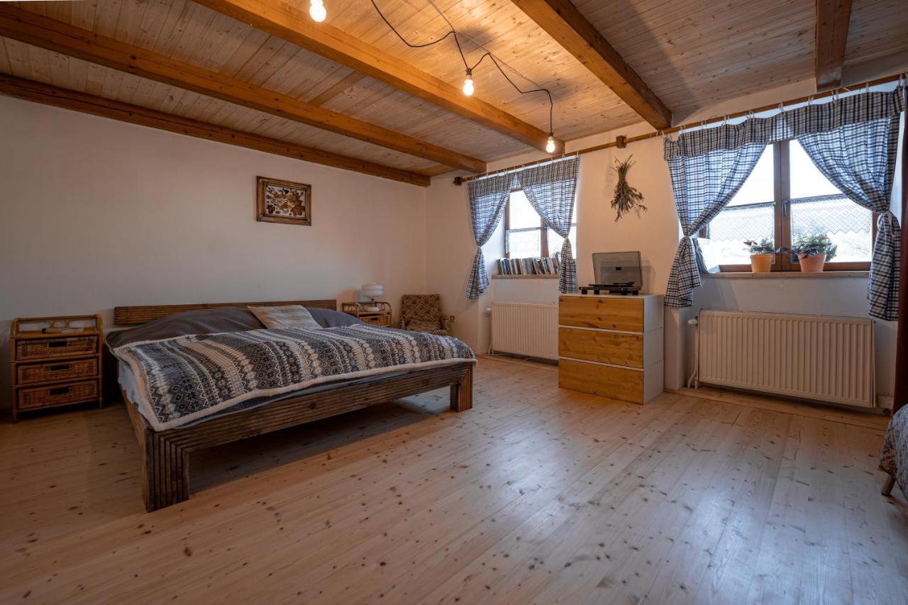 Prizemi Vesnicke Usedlosti - Cozy Village Homestead Vidov Экстерьер фото
