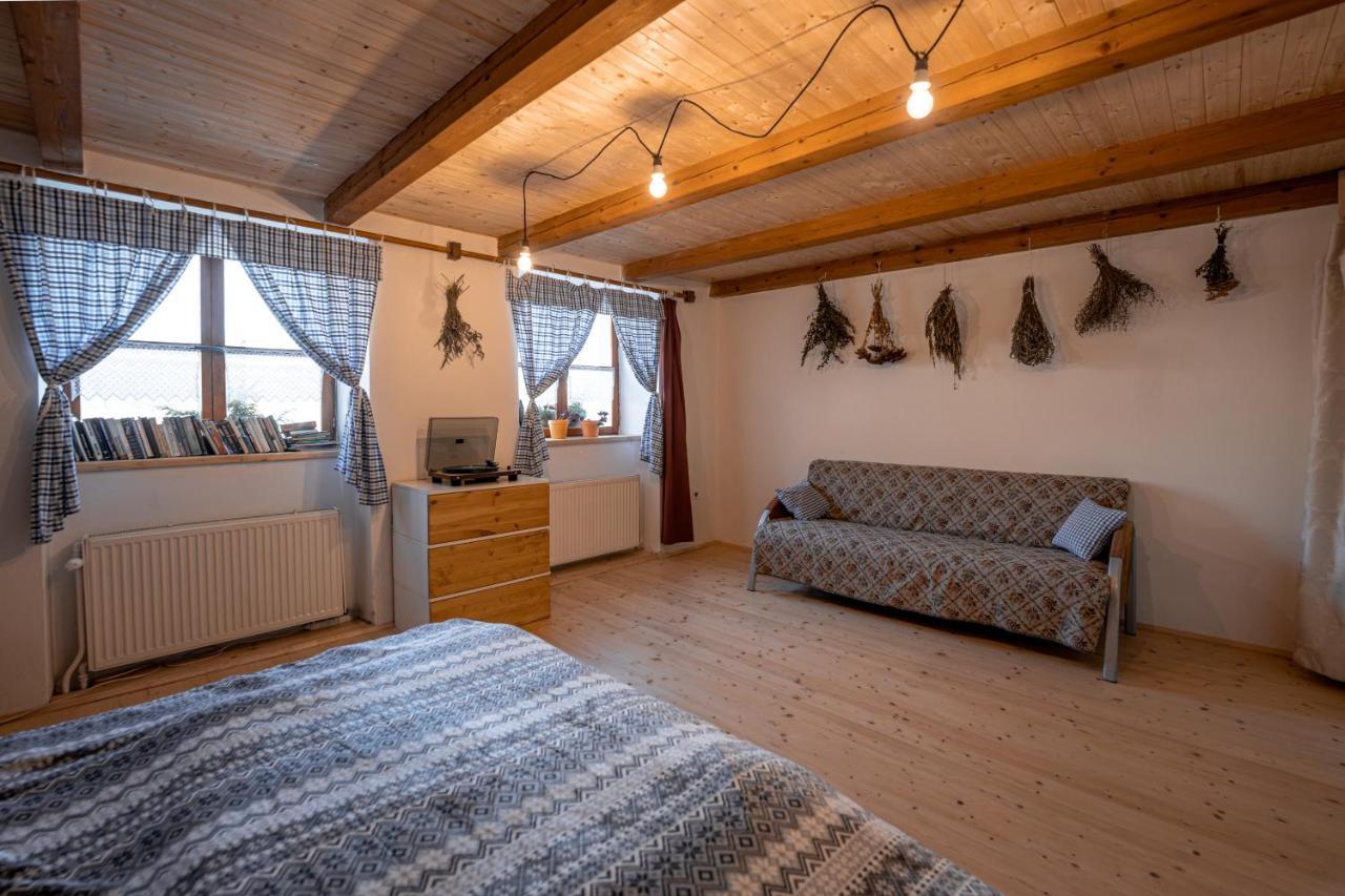 Prizemi Vesnicke Usedlosti - Cozy Village Homestead Vidov Экстерьер фото